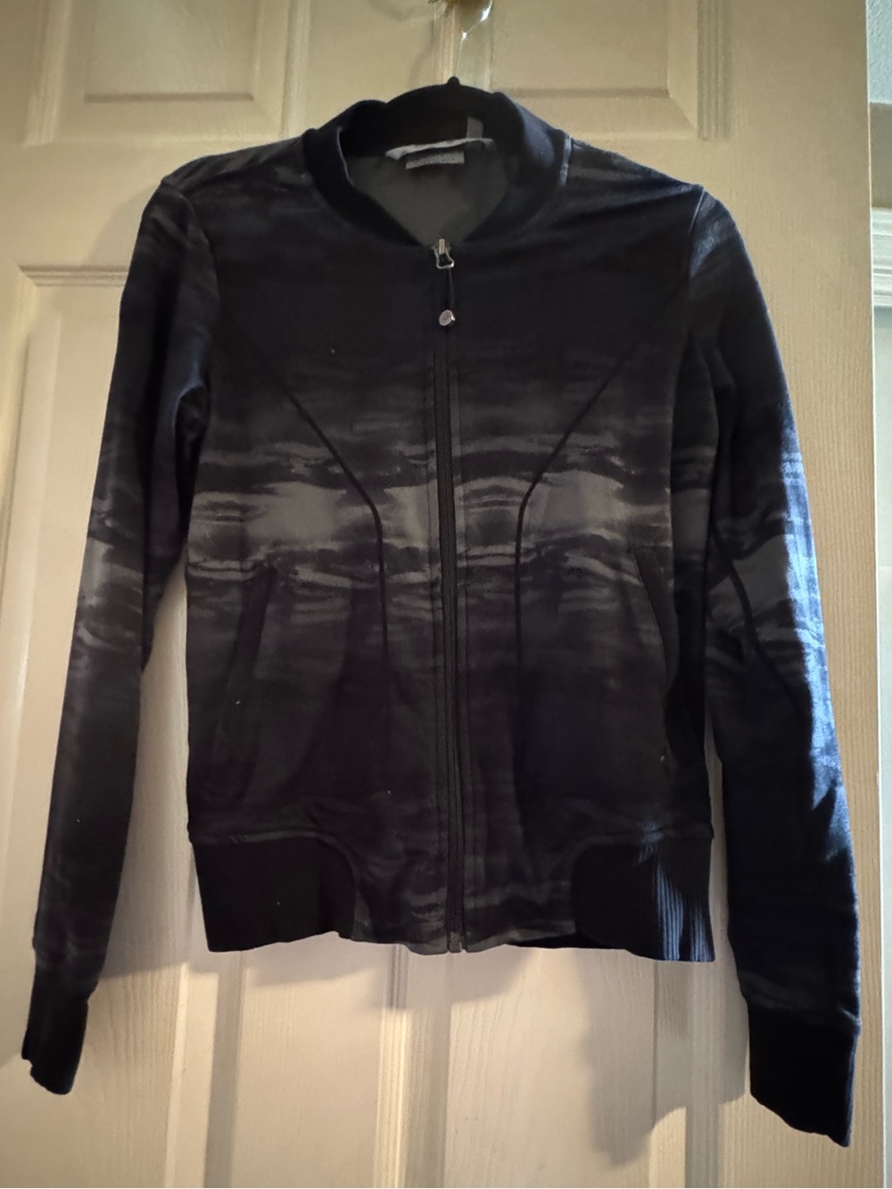 Athleta- Women’s Black Camo Full Zip-Up Performance Jacket- Bomber Style-XS